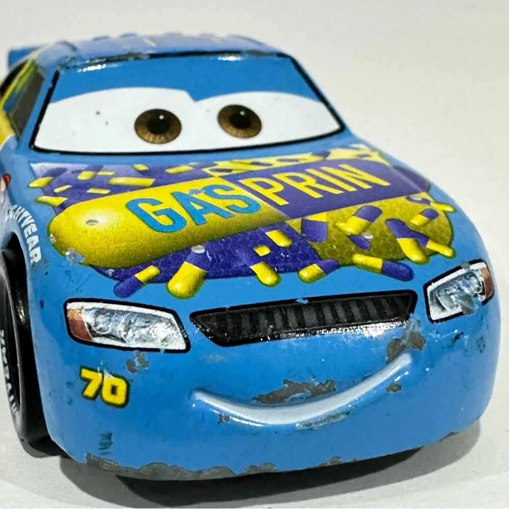 Disney Cars Floyd Mulvihill Launcher Gasprin #70 Die-cast